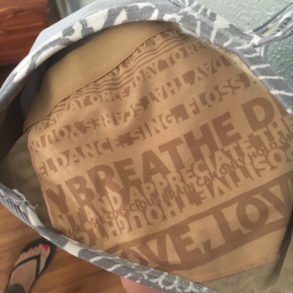 🎈SOLD🎈[Lululemon] Power Y Tank - Picture 6 of 6